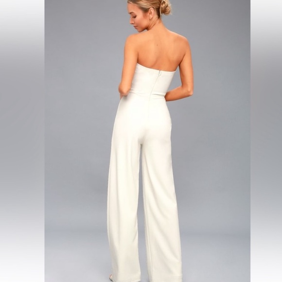 Lulu’s Edith White Strapless Stretchy Ponte Fabric Wide-Leg Sexy Jumpsuit NWOT M - Picture 4 of 16